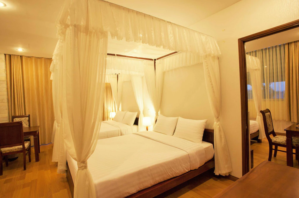 1488677_17010913220050205429