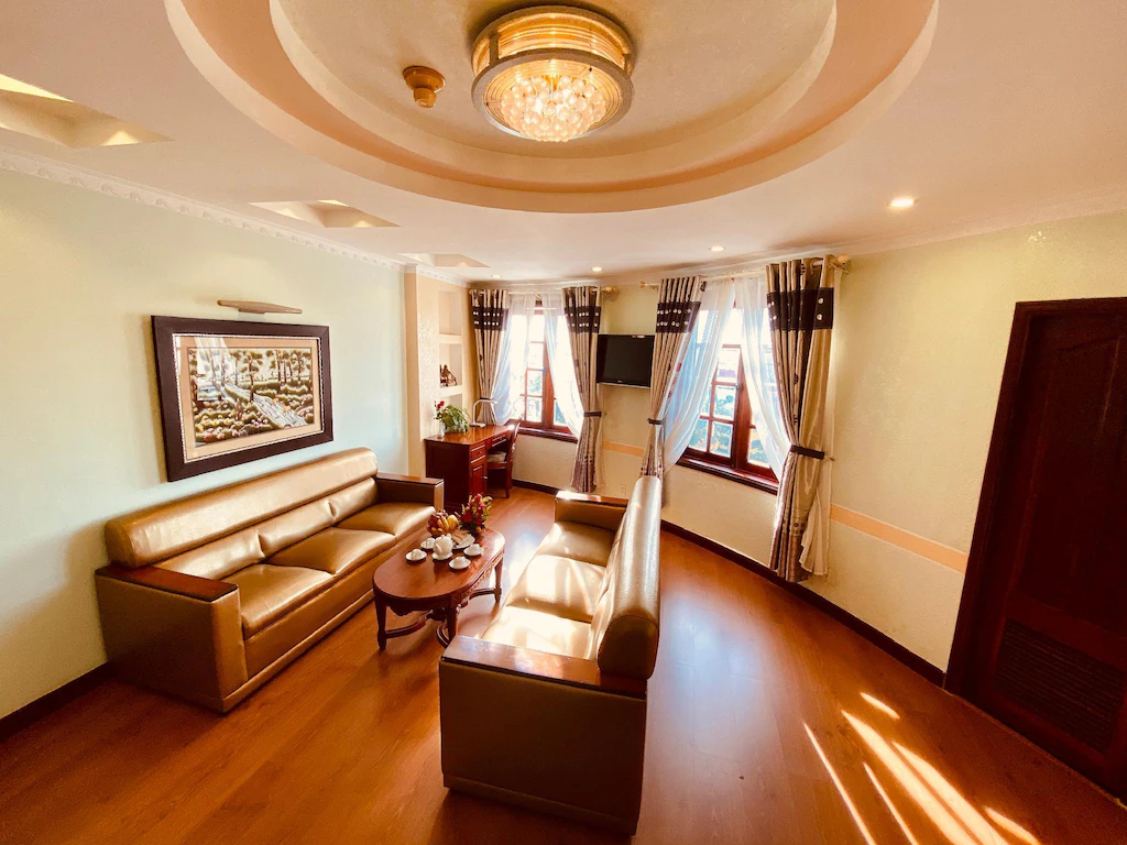 230577_20042816110090137278