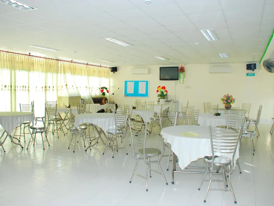 301933_120416162158596