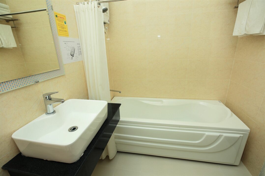 48375747_443263949539564_2315532567102619648_n