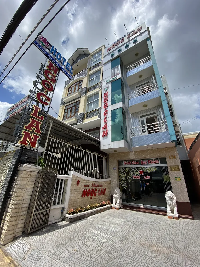 DD146D65-7FBB-49B8-AC07-AB7A13939675