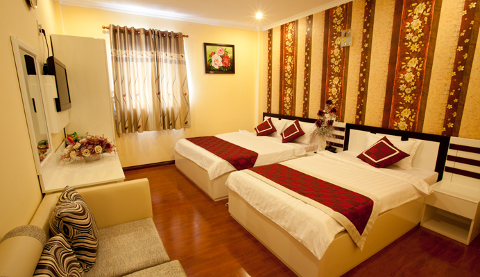 i_20_97_slide_deluxe_triple_room